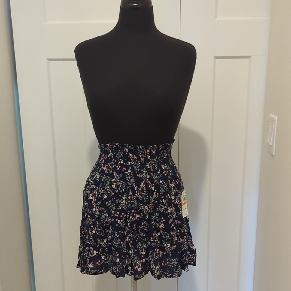 Floral Elastic Waisted Skirt Size S